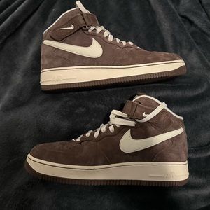 NIKE AIR FORCE 1 MID QS ‘Chocolate’
